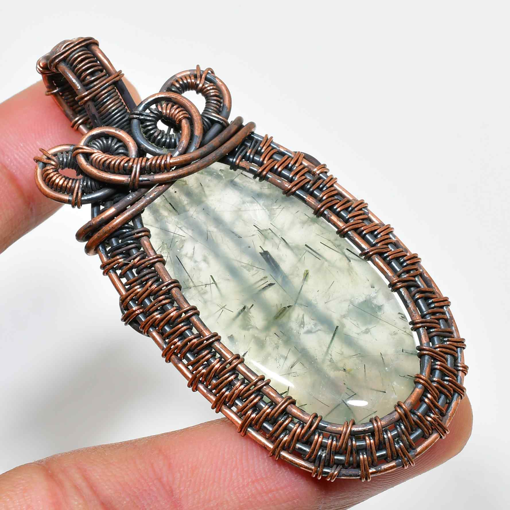 Aurora’s Radiance – Copper-Wrapped Quartz Pendant