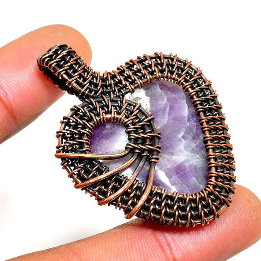 Ezra’s Veil – Hand-Wrapped Amethyst Copper Pendant