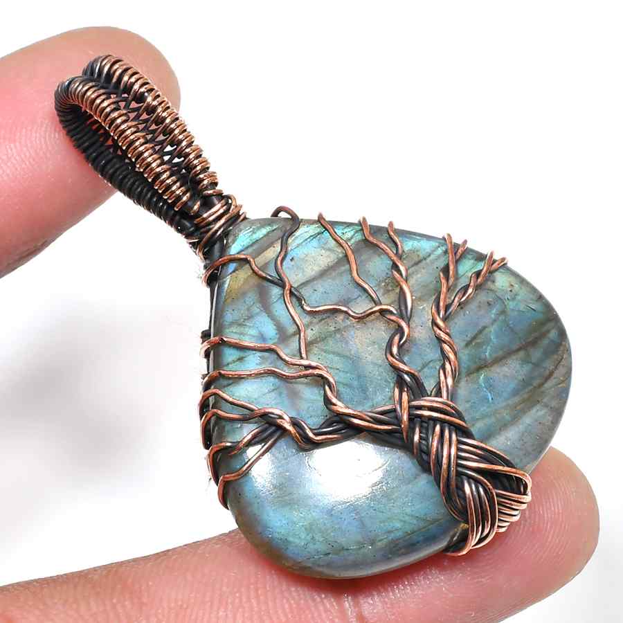 Gaia’s Gleam – Labradorite Copper Tree Pendant