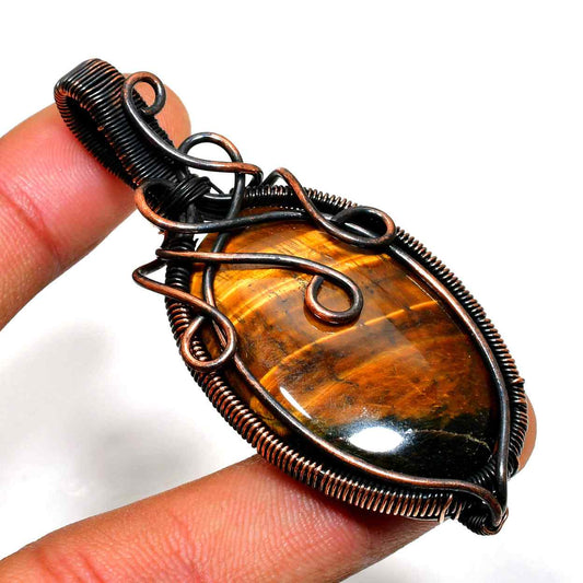 Solara’s Gaze – Tiger’s Eye Copper Pendant