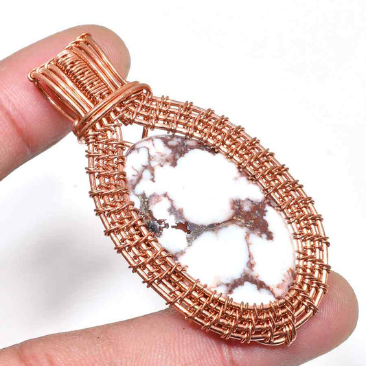Serenity’s Embrace – White Howlite Copper Pendant