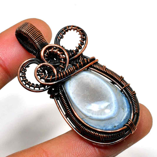 Tranquil Whisper – Rose Quartz Wire-Wrapped Pendant