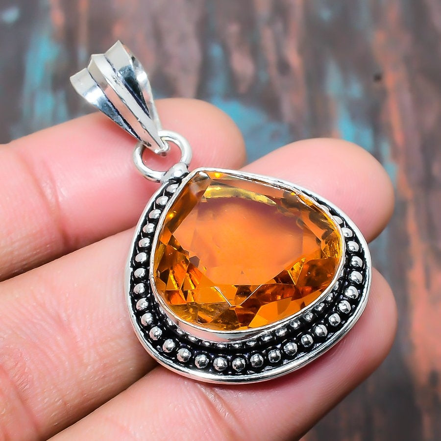 Aurelia’s Glow – Citrine & Silver Pendant