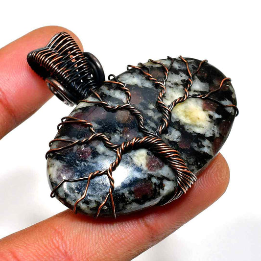 Artisan’s Embrace – Oxidized Copper Stone Pendant