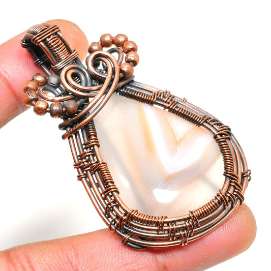 Terra’s Embrace – Agate & Copper Pendant