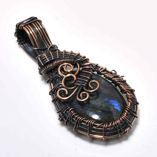 Midnight Aurora – Labradorite & Blackened Copper Pendant