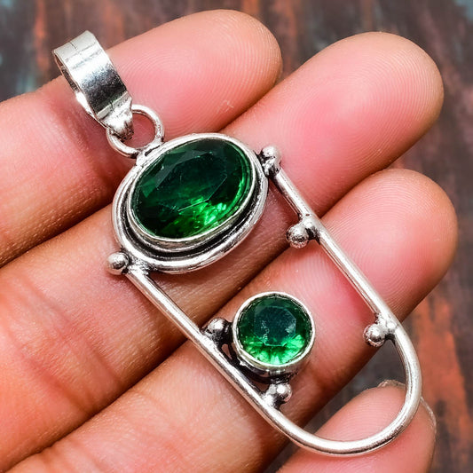 Verdant Muse – Green Tourmaline Silver Pin