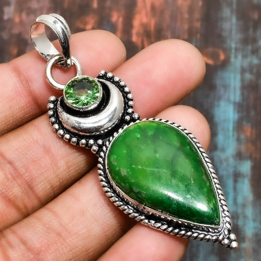 Gaia’s Embrace – Green Jade Sterling Silver Pendant