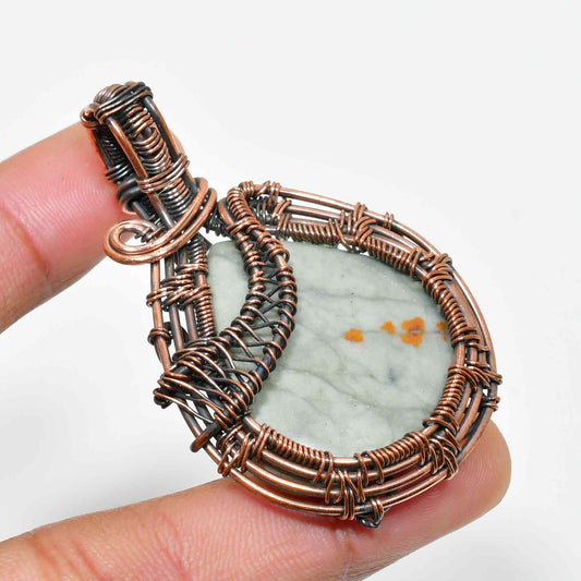 Nature’s Embrace – Jade Harmony Copper Pendant