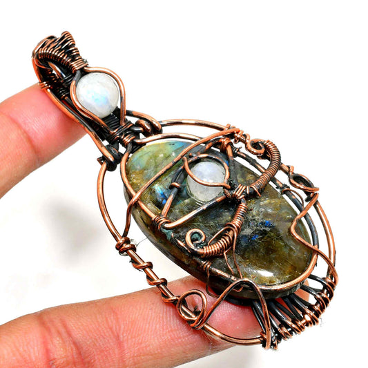 Mystic Labyrinth – Labradorite & Black Copper Pendant