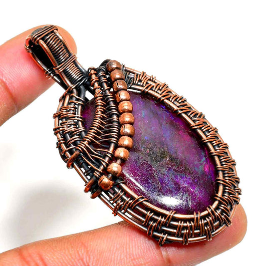 Ezra’s Veil – Mystic Amethyst Copper Pendant
