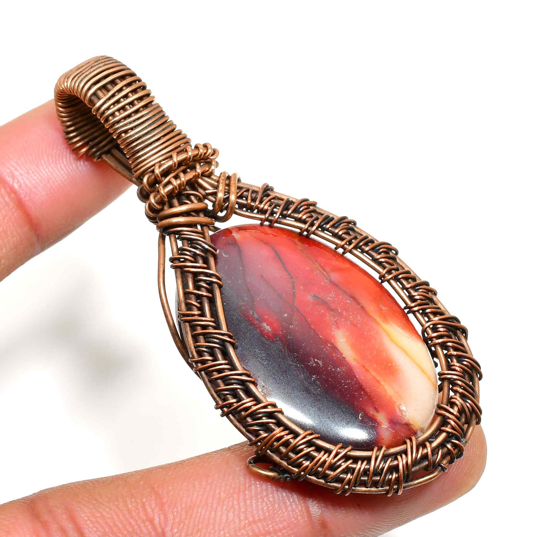 Ember’s Embrace – Red Agate Copper Pendant