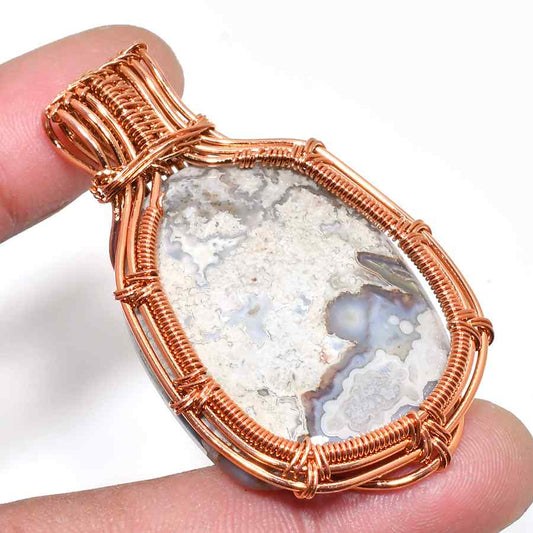 Harmony’s Edge – Copper-Wrapped Agate Pendant