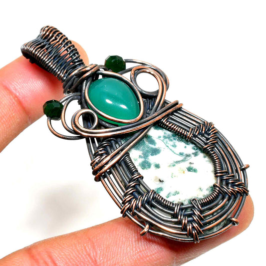 Sylvan Serenity – Copper-Wrapped Green Stone Pendant