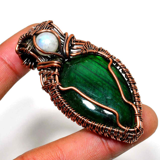Emerald Embrace – Malachite & Copper Wire Pendant