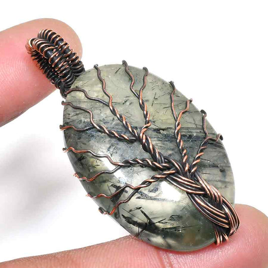 Grove of Dreams – Labradorite Copper Pendant