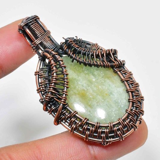 Willow’s Whisper – Copper-Wrapped Jade Pendant