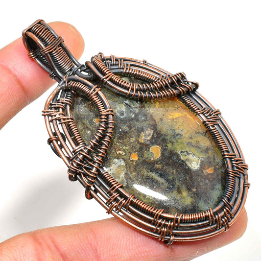 Gaia’s Embrace – Copper Stone Pendant