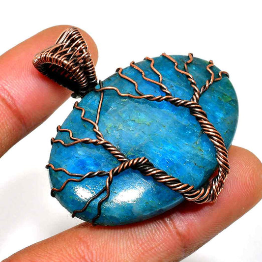 Ocean’s Clarity – Blue-Green Apatite Copper Pendant