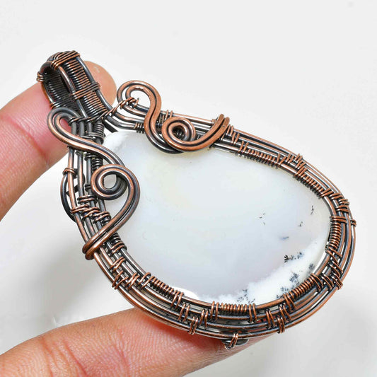 Gaia’s Embrace – Agate Copper Pendant