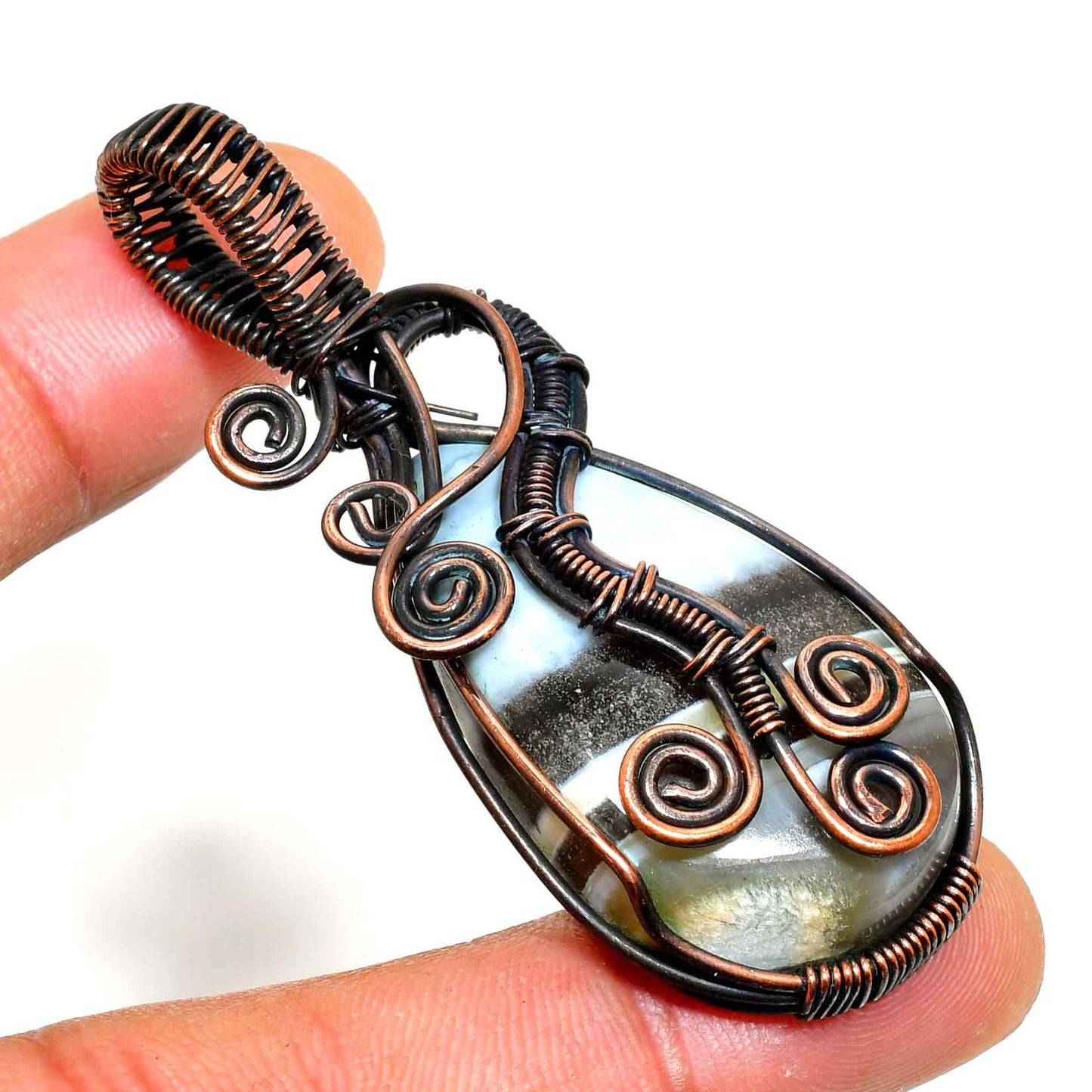 Mystic Tide – Natural Agate Copper Pendant