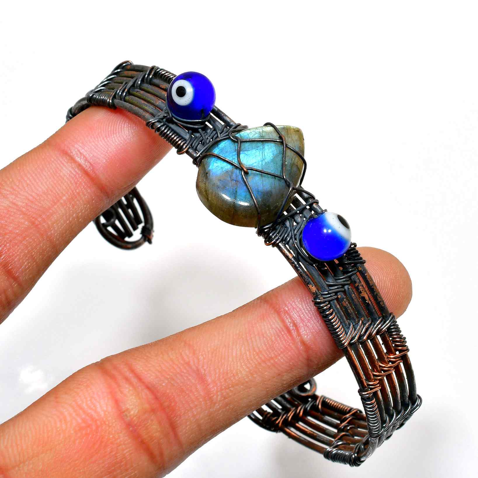 Aurora’s Aura – Wire-Wrapped Labradorite Bracelet