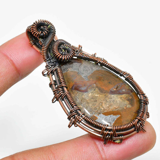 Gaia’s Balance – Agate Copper Pendant