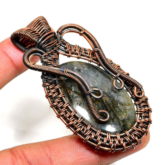 Ether’s Embrace – Labradorite & Oxidized Copper Pendant