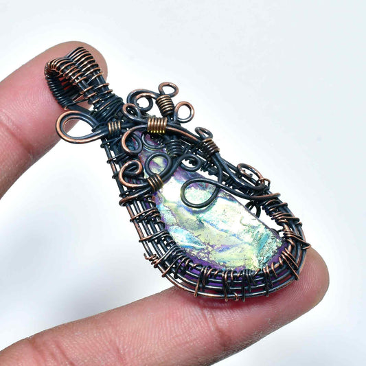 Celestial Dream – Labradorite Copper Pendant