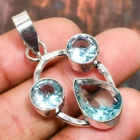 Marina’s Whisper – Aquamarine Silver Pendant