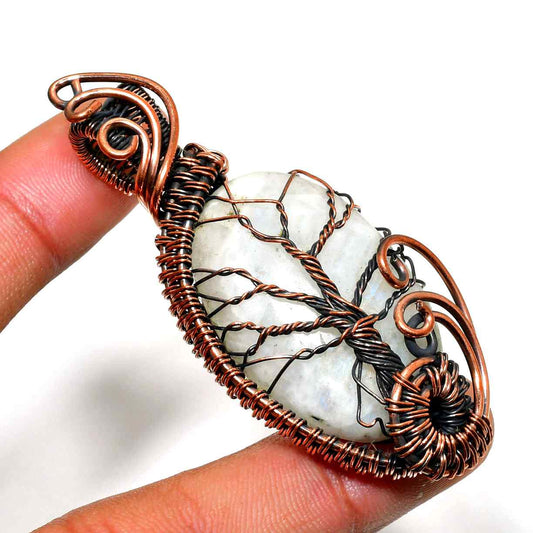 Moonlit Harmony – Copper-Wrapped Moonstone Pendant