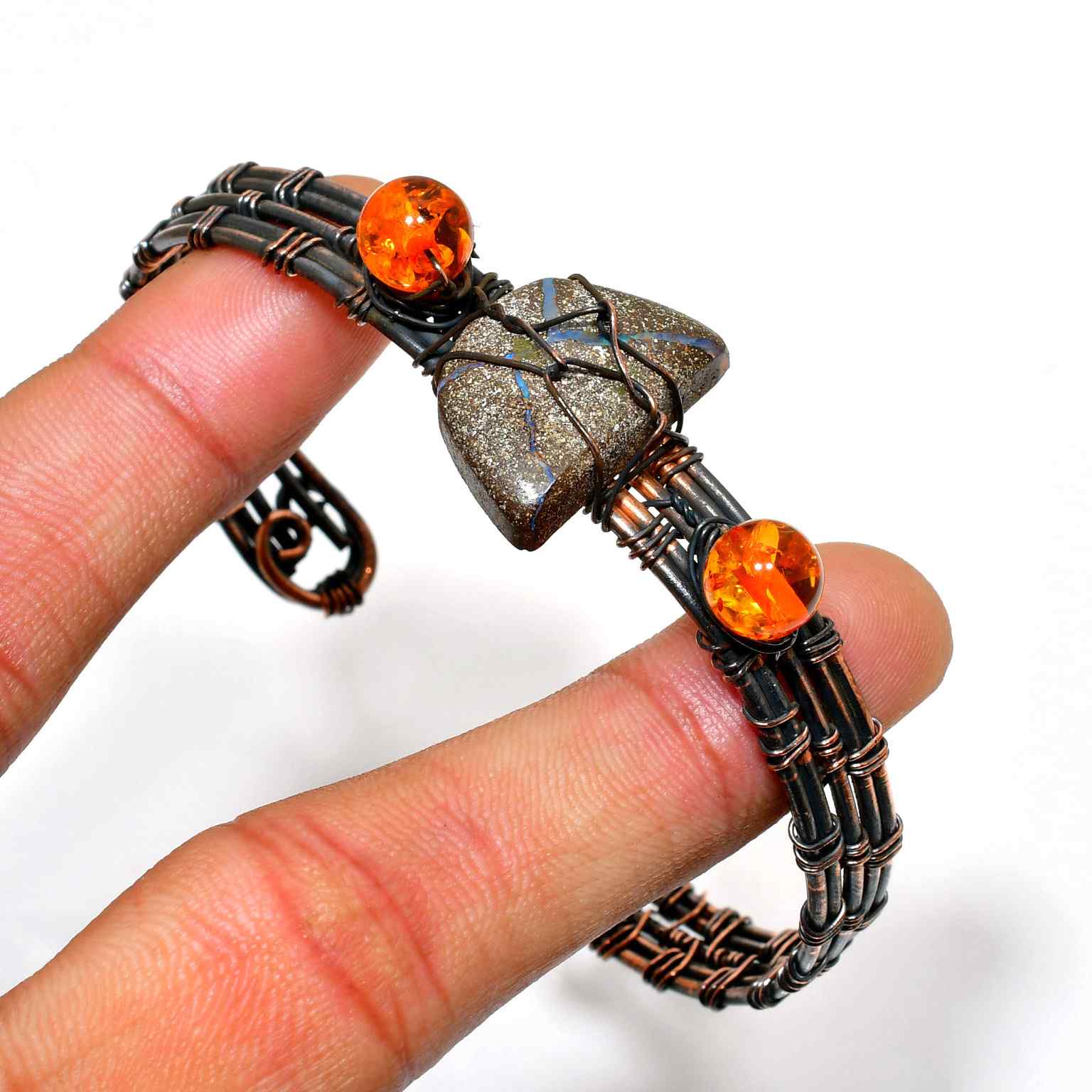 Solara’s Embrace – Amber & Copper Wire Bracelet