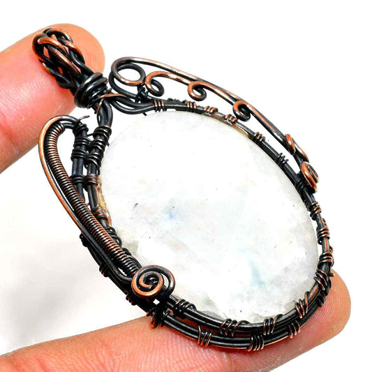 Serenity’s Embrace – Amethyst & Copper Pendant