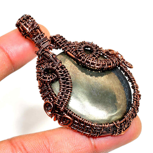 Terra’s Embrace – Smoky Quartz Copper Pendant