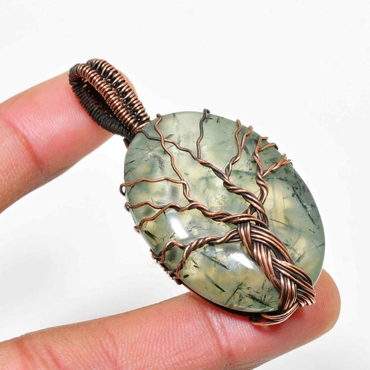 Ember’s Essence – Green Fluorite Copper Pendant