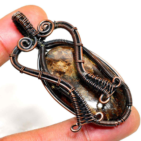 Serene Embrace – Natural Stone & Oxidized Copper Pendant