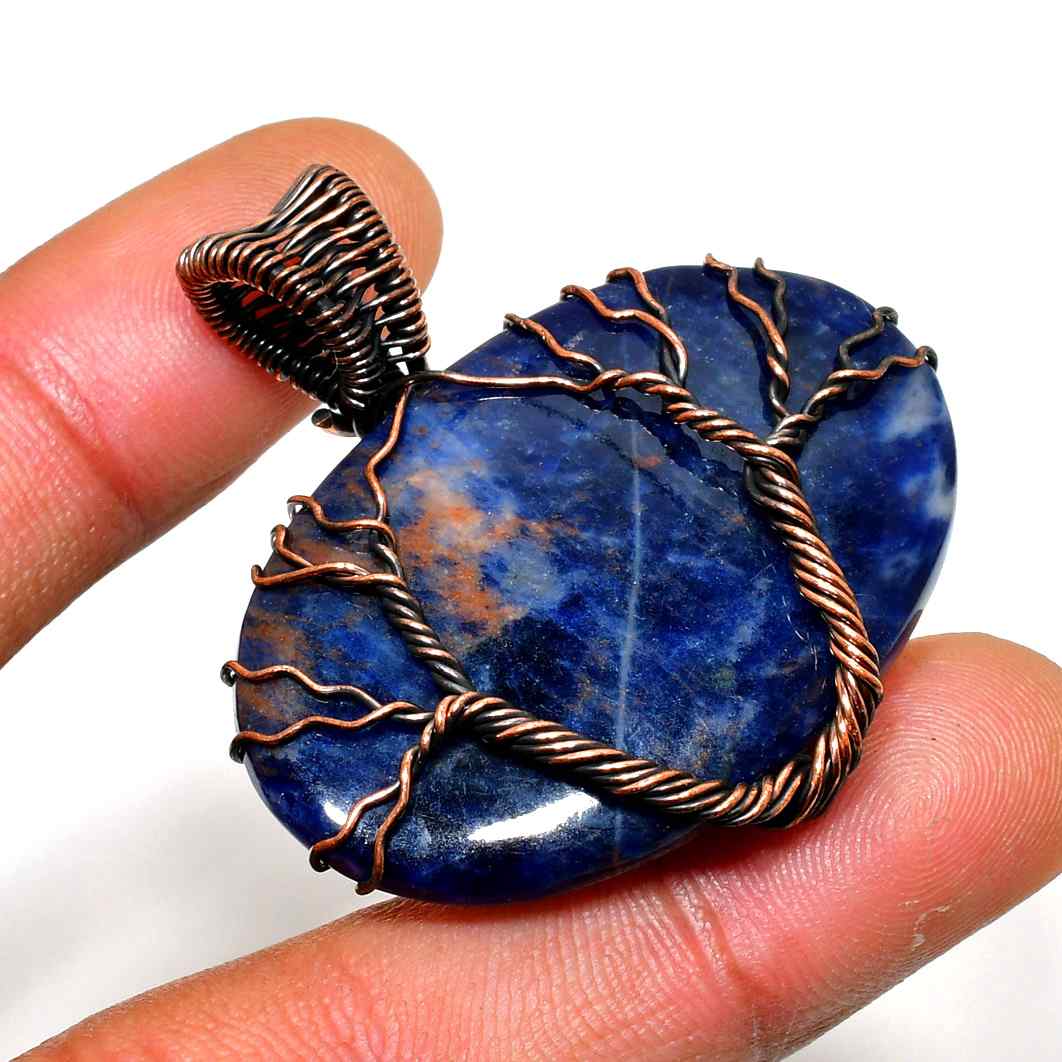 Selene’s Clarity – Lapis Lazuli Copper Pendant