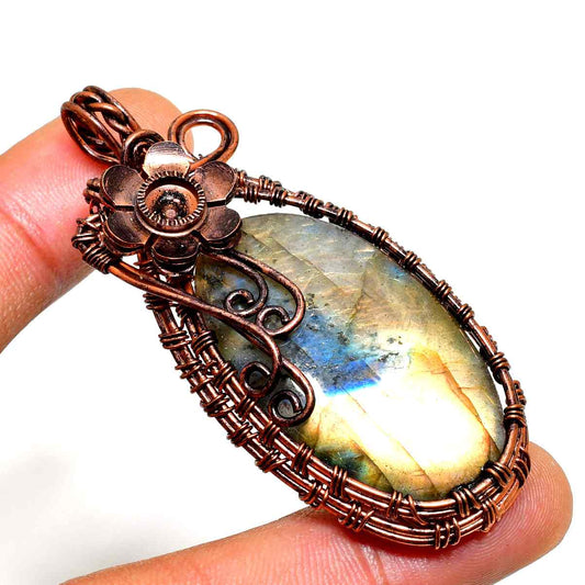 Aurora’s Shield – Labradorite Copper Pendant