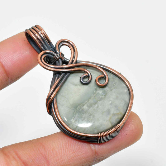 Graystone Whisper – Copper-Wrapped Pendant