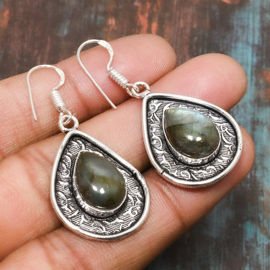 Selene’s Glow – Labradorite & Sterling Silver Earrings