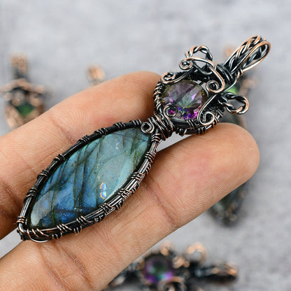 Blue-Green Labradorite Gemstone Pendant