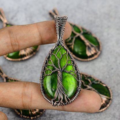 Green Labradorite Gemstone Pendant