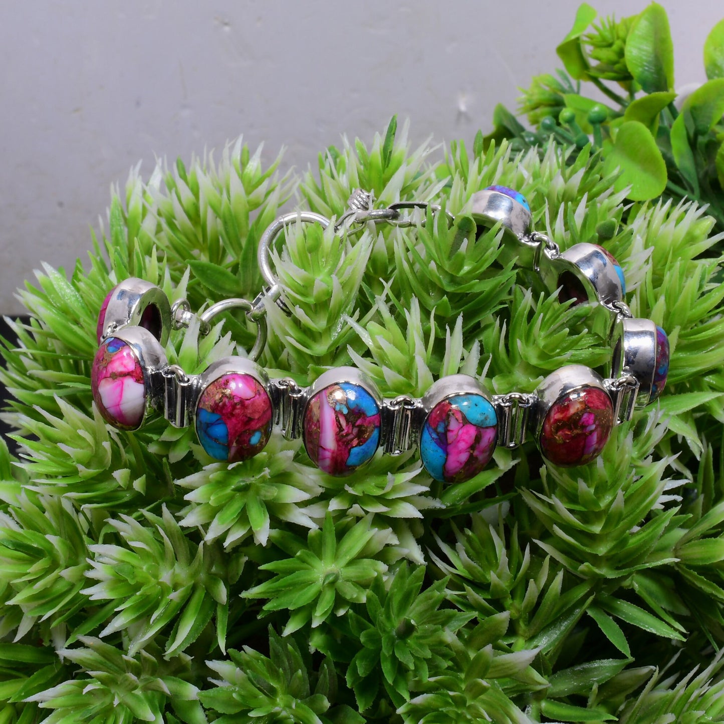 Pink Spiny Oyster Gemstone Bracelet