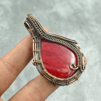 Red Flash Labradorite Gemstone Pendant