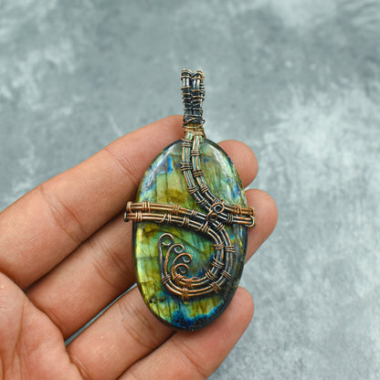 Blue Flash Labradorite Gemstone Pendant