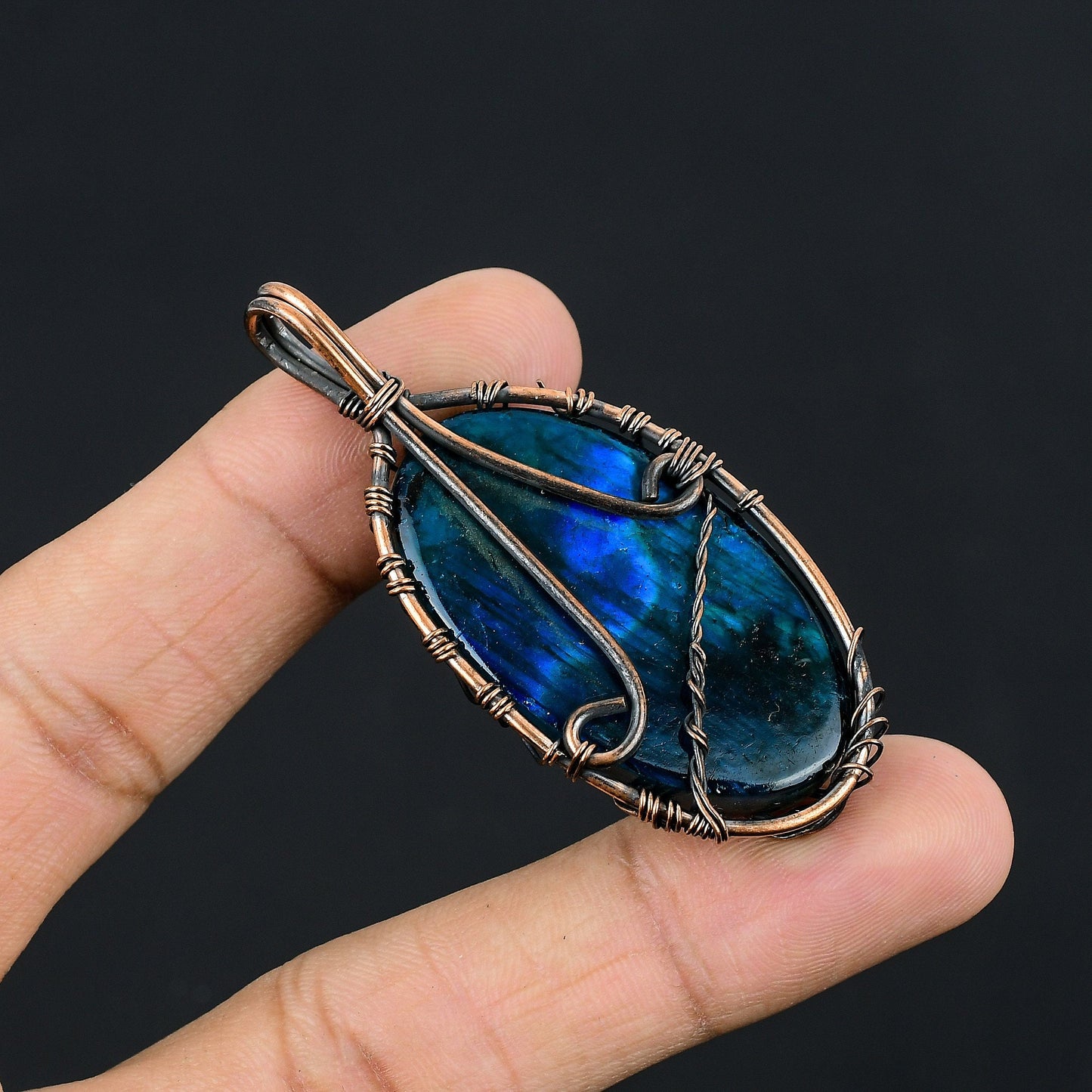 Blue Flash Labradorite Gemstone Pendant