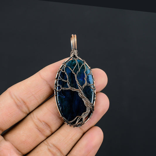 Blue Flash Labradorite Gemstone Pendant