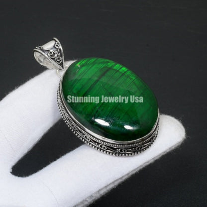 Green Flash Labradorite Gemstone Pendant