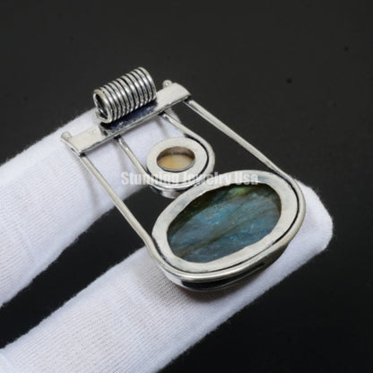 Blue Flash Labradorite Sterling Silver Pendant