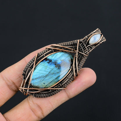 Blue Flash Labradorite Gemstone Pendant